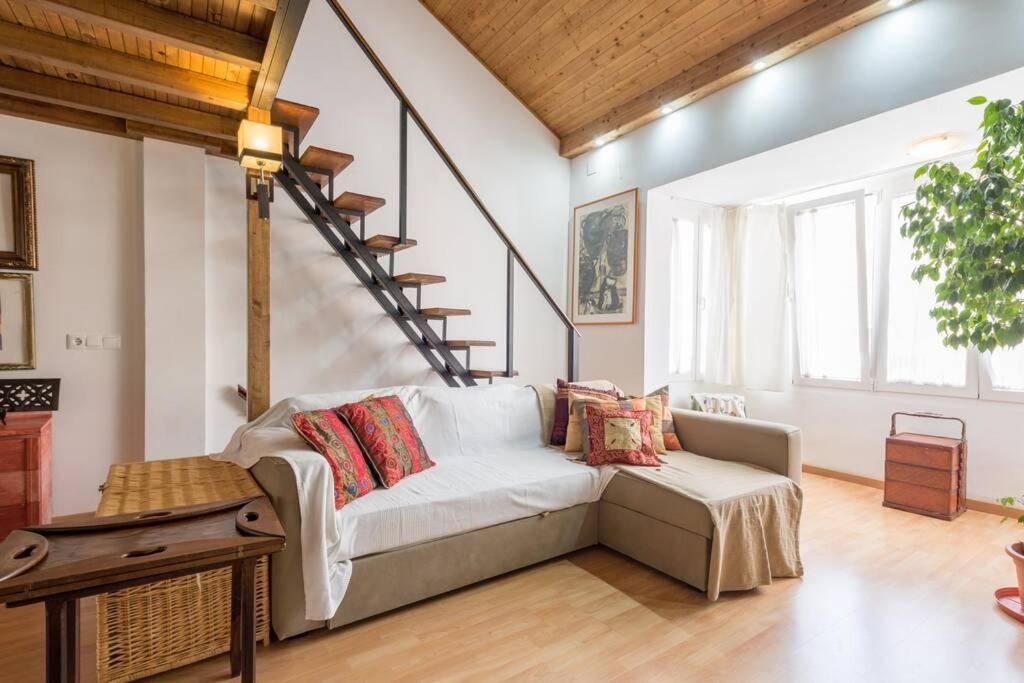 شقة Tgh Acogedor Duplex En مالقة المظهر الخارجي الصورة